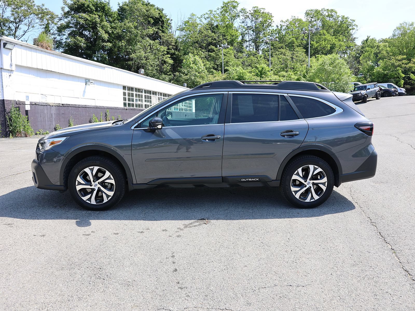 Used 2022 Subaru Outback Limited AWD/4WD image 4