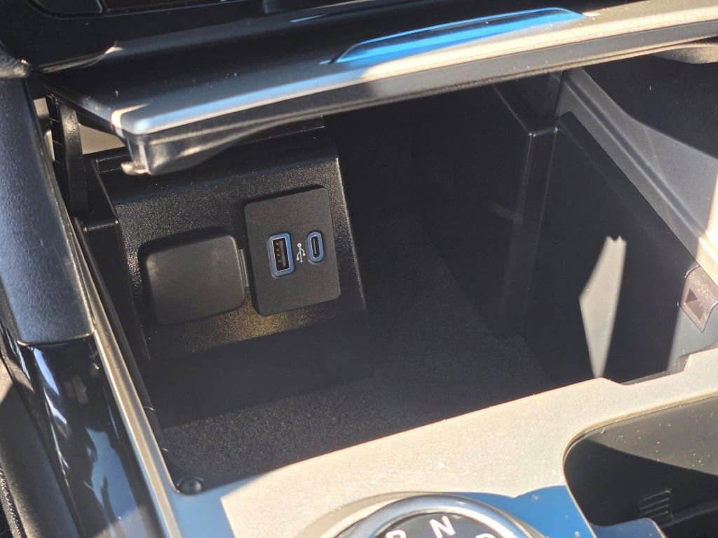 Certified 2022 Ford Explorer ST w/ Equipment Group 401A image 31