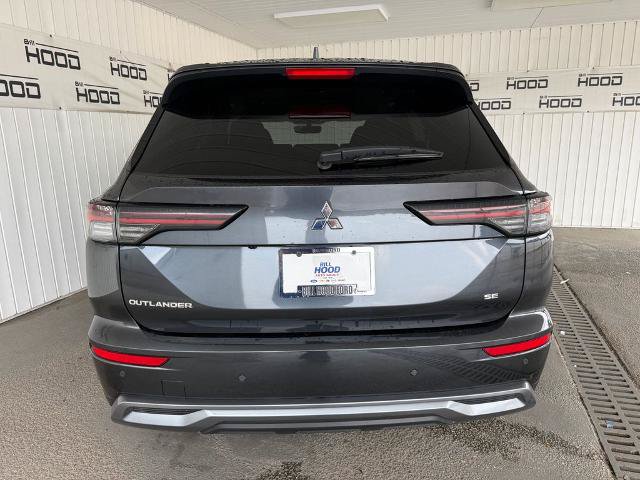 Used 2025 Mitsubishi Outlander SE FWD image 18