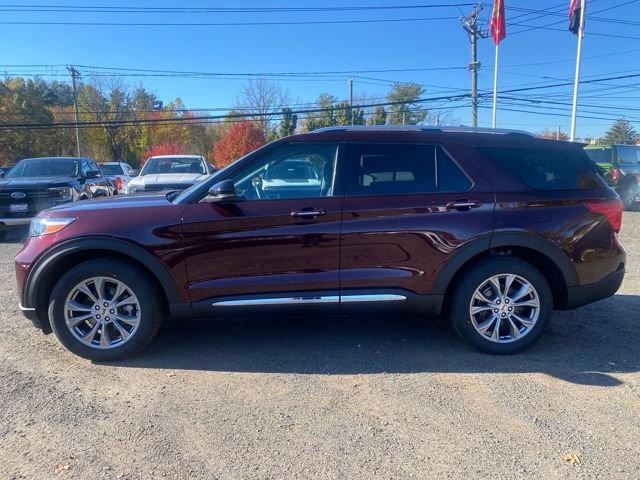 Certified 2022 Ford Explorer Limited w/ Equipment Group 301A image 2