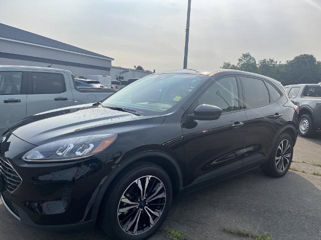 Certified 2022 Ford Escape SE w/ SE Sport Appearance Package
