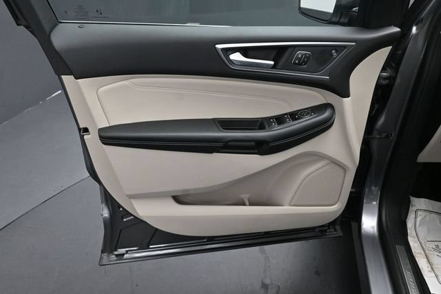Certified 2024 Ford Edge Titanium AWD/4WD image 19