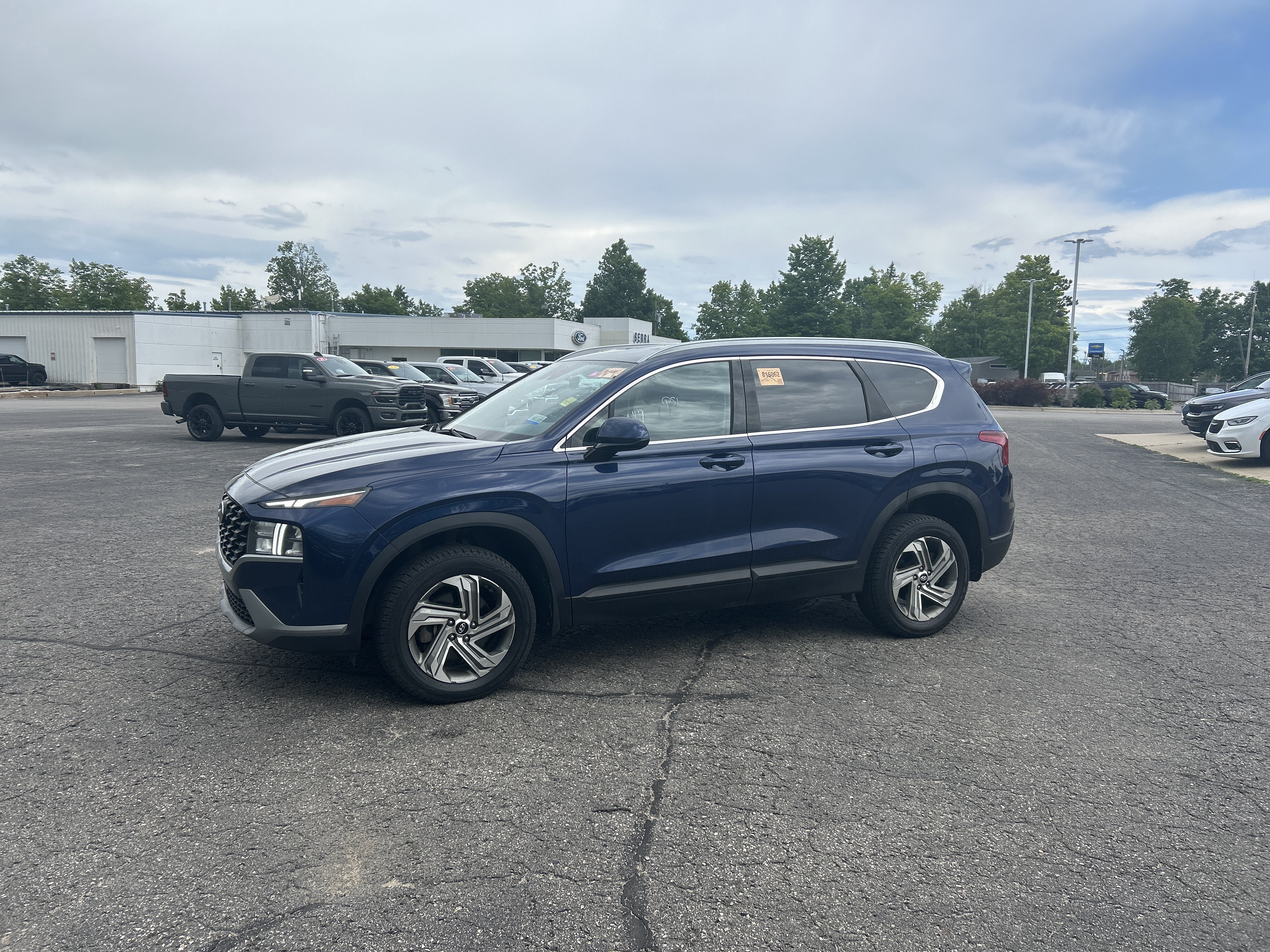 Used 2022 Hyundai Santa Fe SEL AWD/4WD image 8