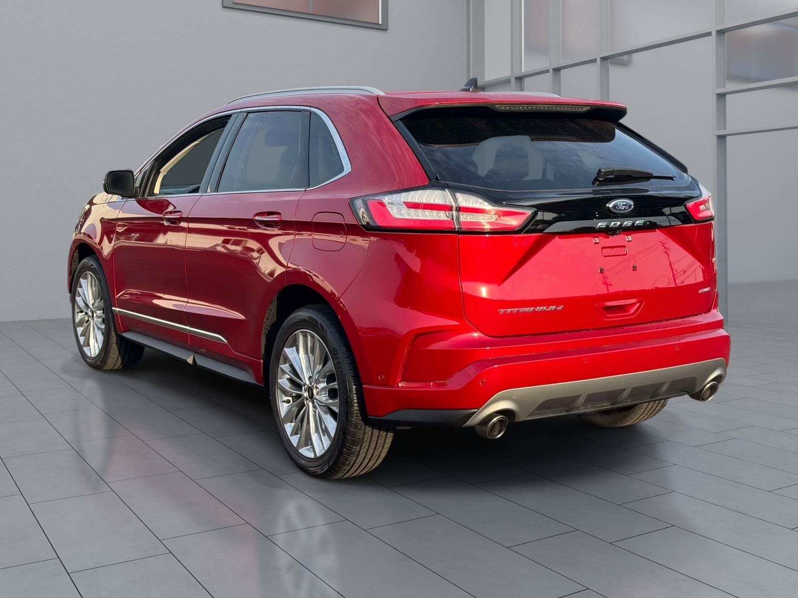 Certified 2023 Ford Edge Titanium w/ Equipment Group 301A AWD/4WD image 4