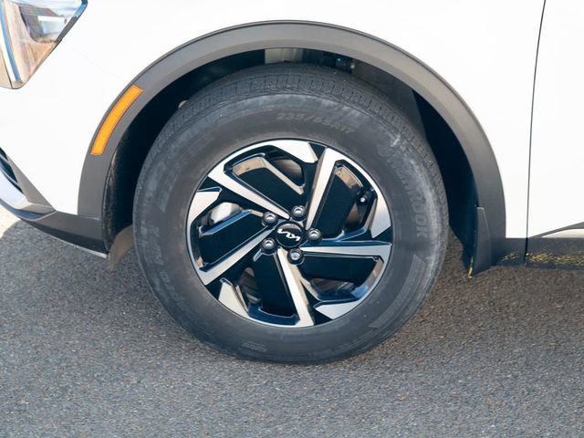 Used 2023 Kia Sportage LX image 12