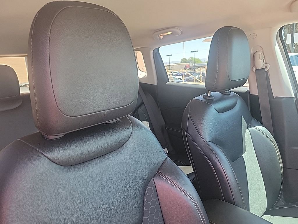 Used 2019 Jeep Compass Latitude w/ Popular Equipment Group FWD image 42