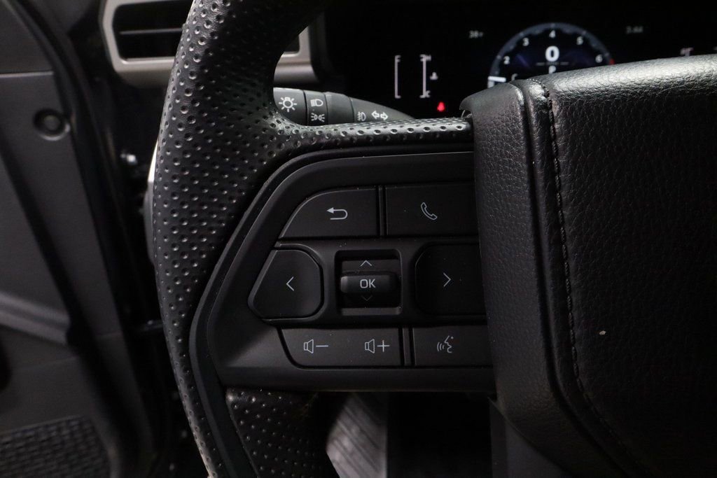 Used 2025 Toyota Tacoma SR5 image 25