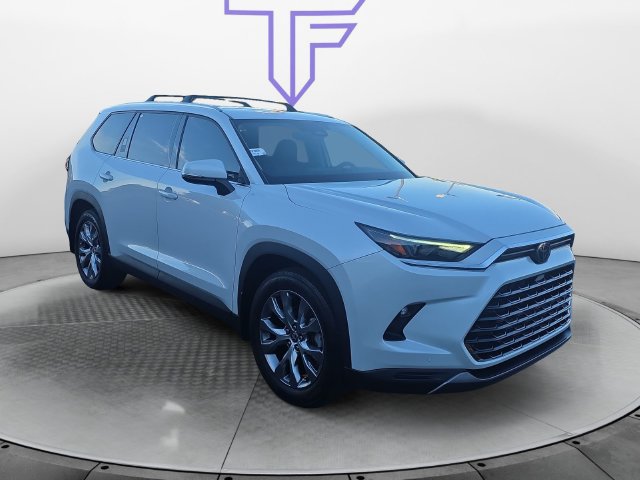 Used 2024 Toyota Grand Highlander AWD Hybrid image 9