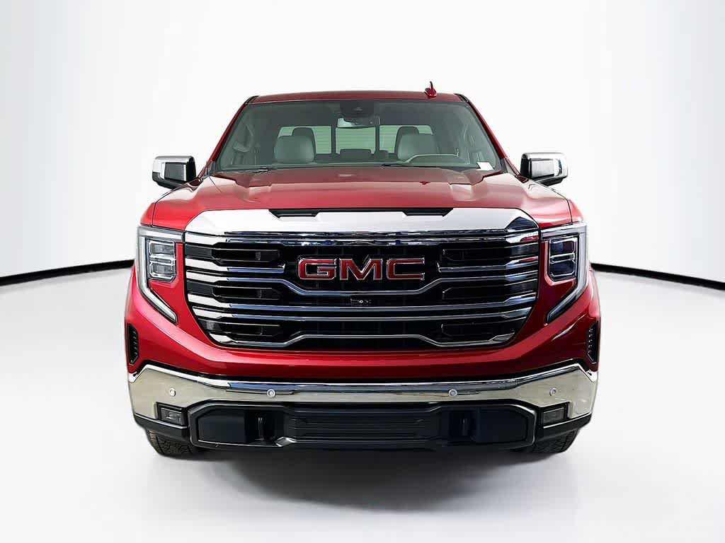 Used 2022 GMC Sierra 1500 SLT w/ SLT Premium Plus Package AWD/4WD image 6