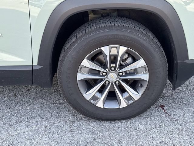 Used 2025 Chevrolet Equinox LT w/ Convenience Package II FWD image 9