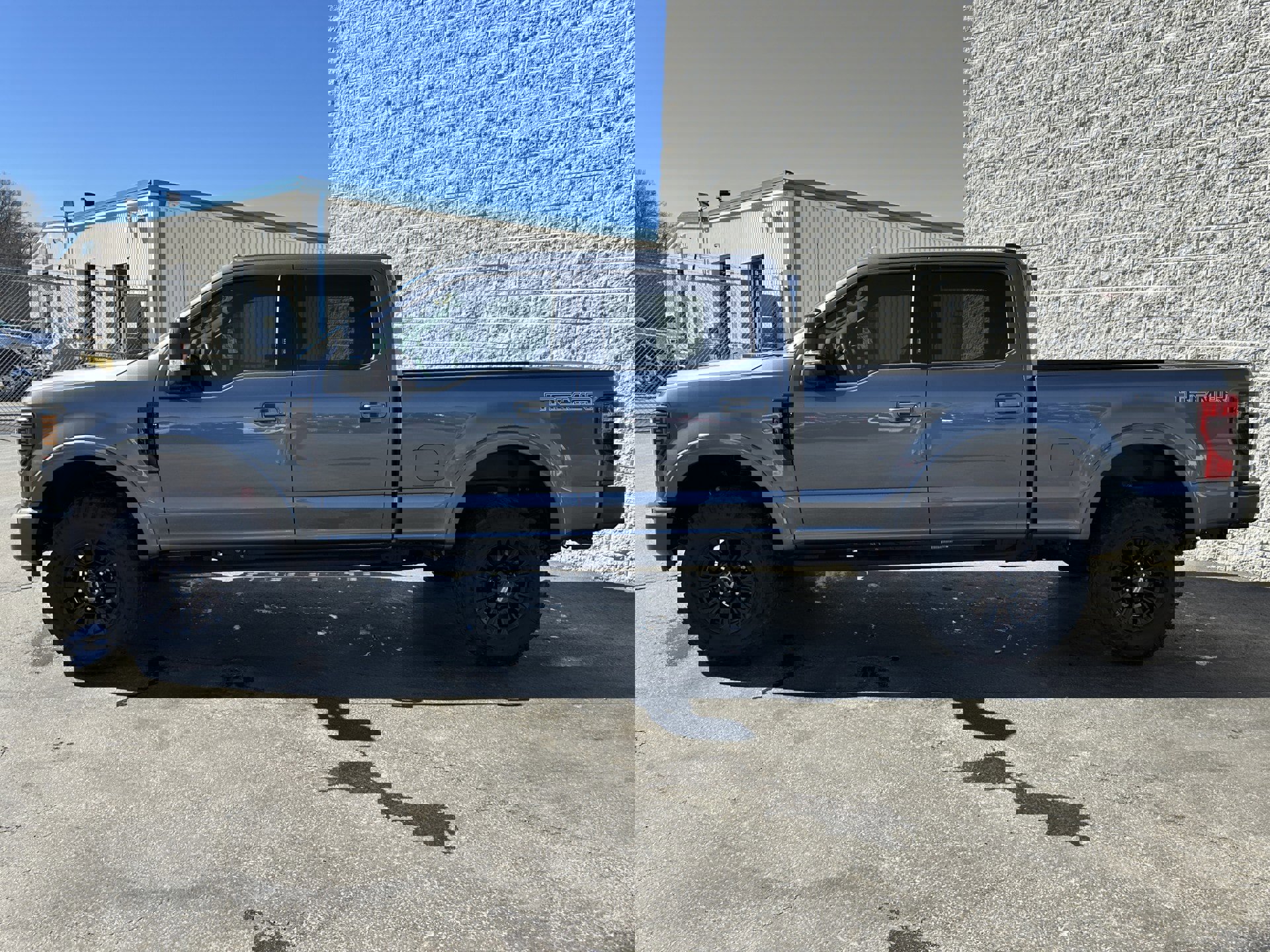 Certified 2022 Ford F350 Lariat w/ Tremor Off-Road Package image 3