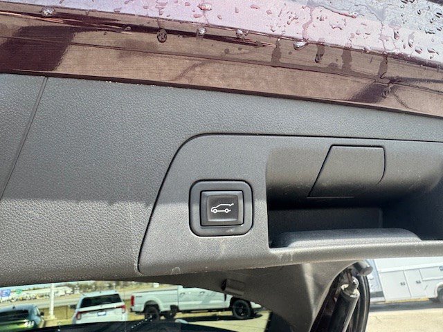 Used 2023 Buick Envision Avenir image 32