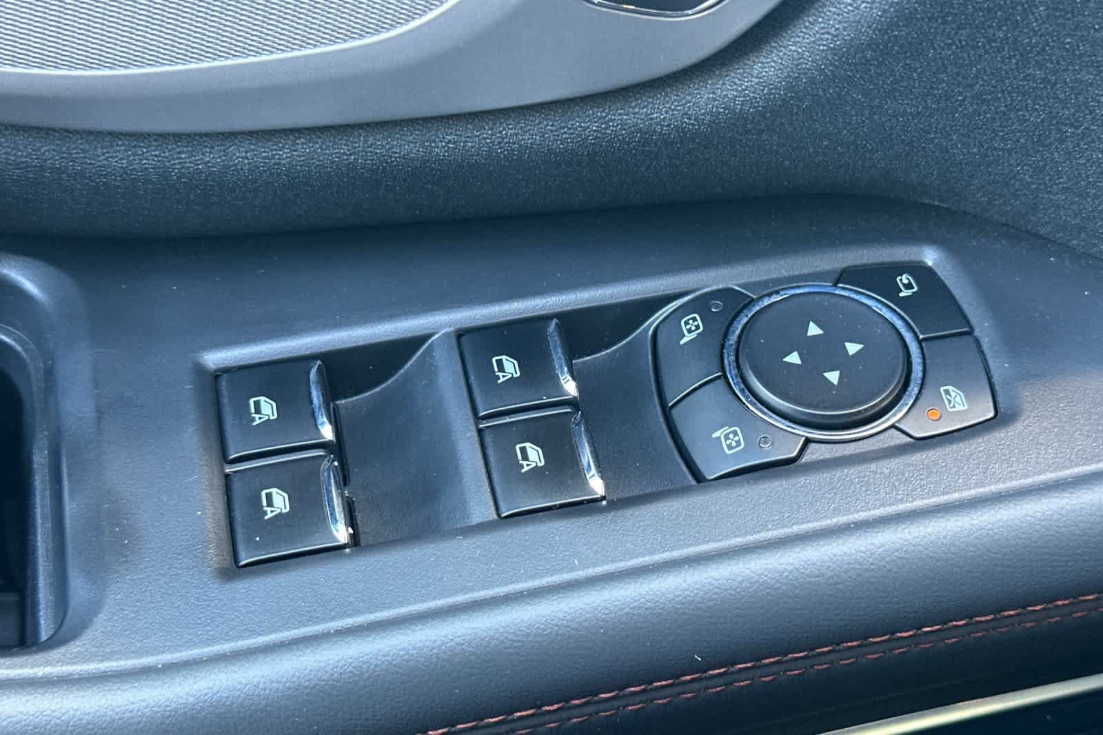 Certified 2025 Ford Expedition Active AWD/4WD image 12