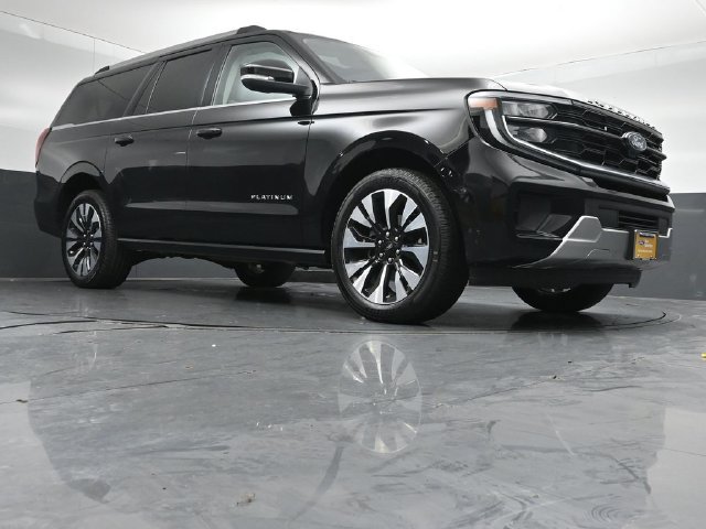 Certified 2025 Ford Expedition Max Platinum w/ Driver's Package AWD/4WD image 36
