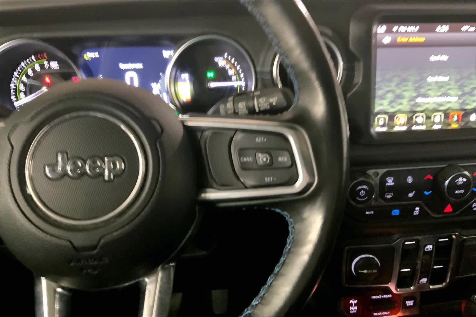 Used 2022 Jeep Wrangler Unlimited Rubicon 4xe w/ Cold Weather Group AWD/4WD image 24