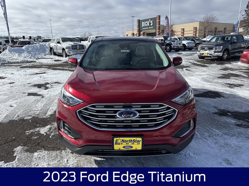 Certified 2023 Ford Edge Titanium w/ Class II Trailer Tow Package image 9