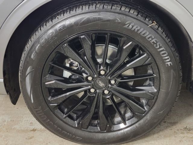 Certified 2023 Ford Escape ST-Line Elite AWD/4WD image 10