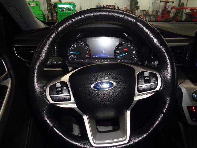 Certified 2022 Ford Explorer XLT w/ Equipment Group 202A image 14