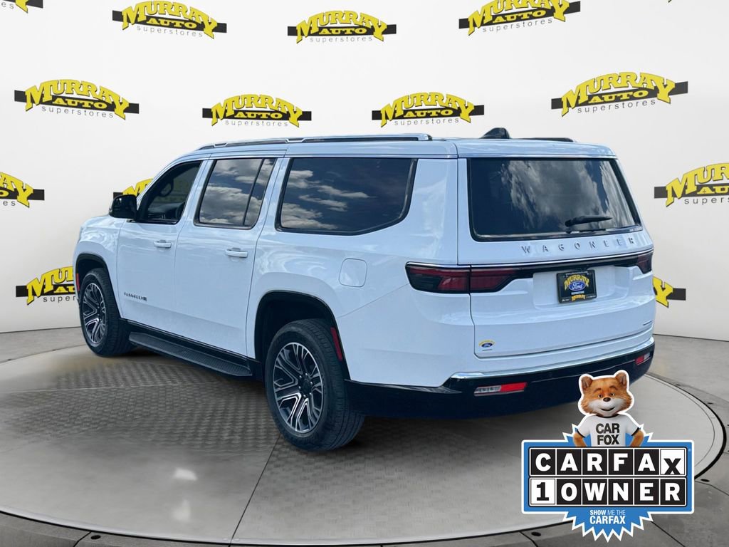 Used 2024 Jeep Wagoneer L Series II w/ Flexible Seating Group RWD image 3