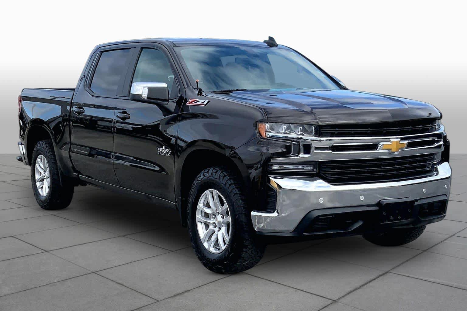 Used 2019 Chevrolet Silverado 1500 LT w/ Texas Edition AWD/4WD image 3