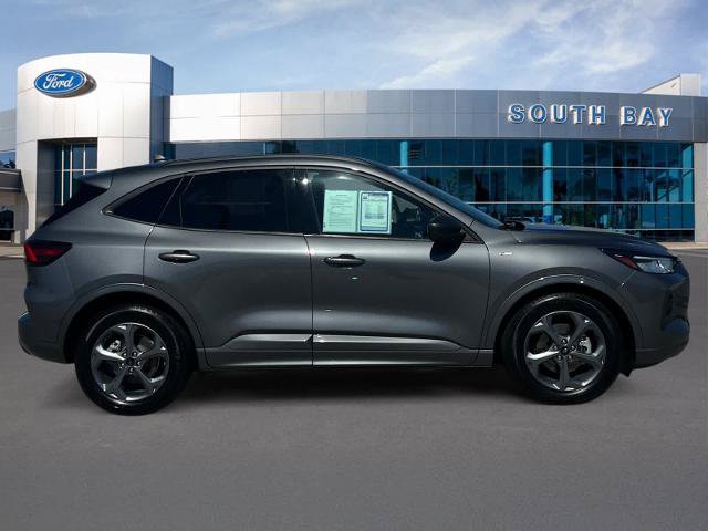 Certified 2023 Ford Escape ST-Line w/ Tech Pack #1 FWD image 6