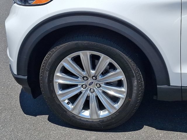 Certified 2024 Ford Explorer Limited w/ Limited Technology Package RWD image 28