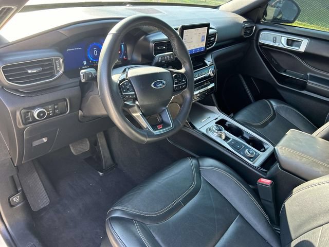 Certified 2023 Ford Explorer ST w/ Equipment Group 401A AWD/4WD image 11