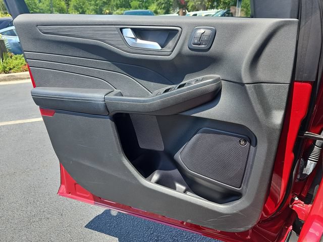 Certified 2023 Ford Escape Platinum w/ Premium Technology Package AWD/4WD image 31
