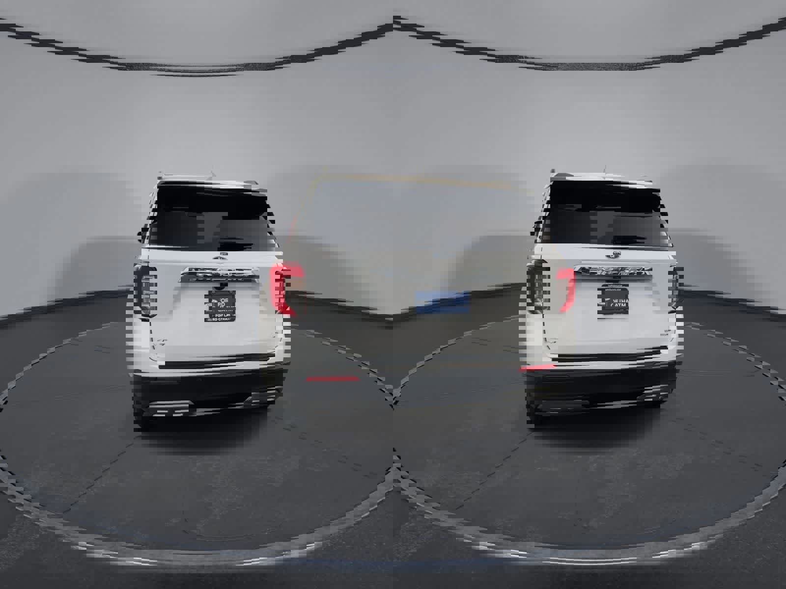 Certified 2020 Ford Explorer XLT w/ Equipment Group 202A image 3