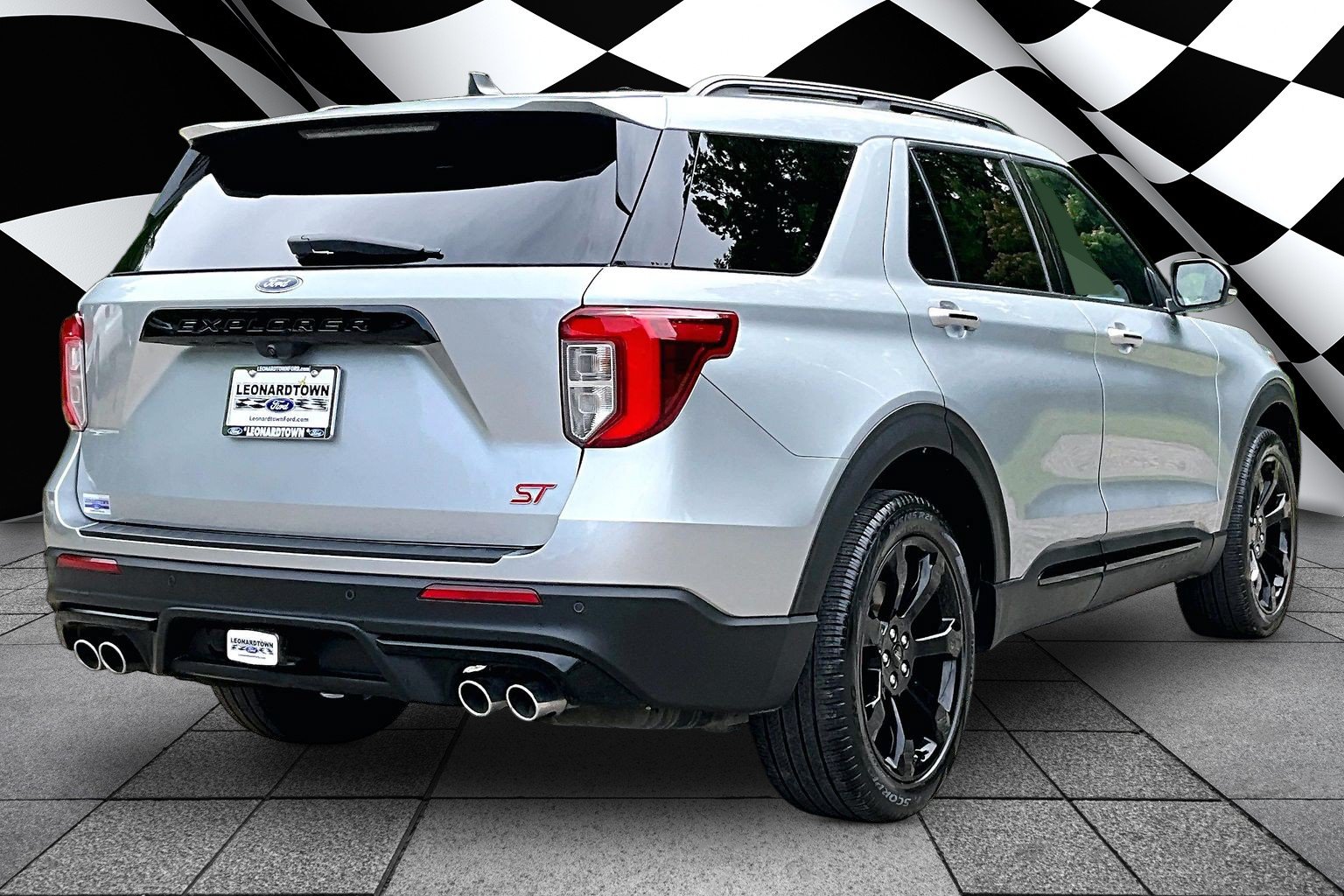 Certified 2022 Ford Explorer ST w/ Equipment Group 401A AWD/4WD image 2
