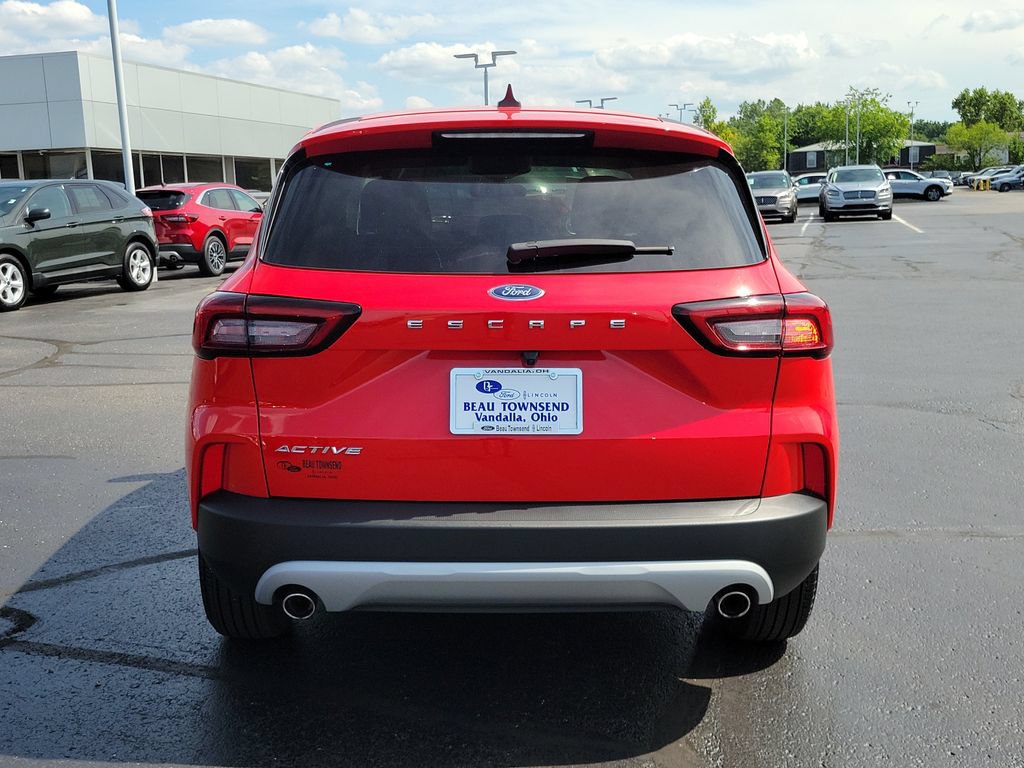 Certified 2024 Ford Escape Active FWD image 5