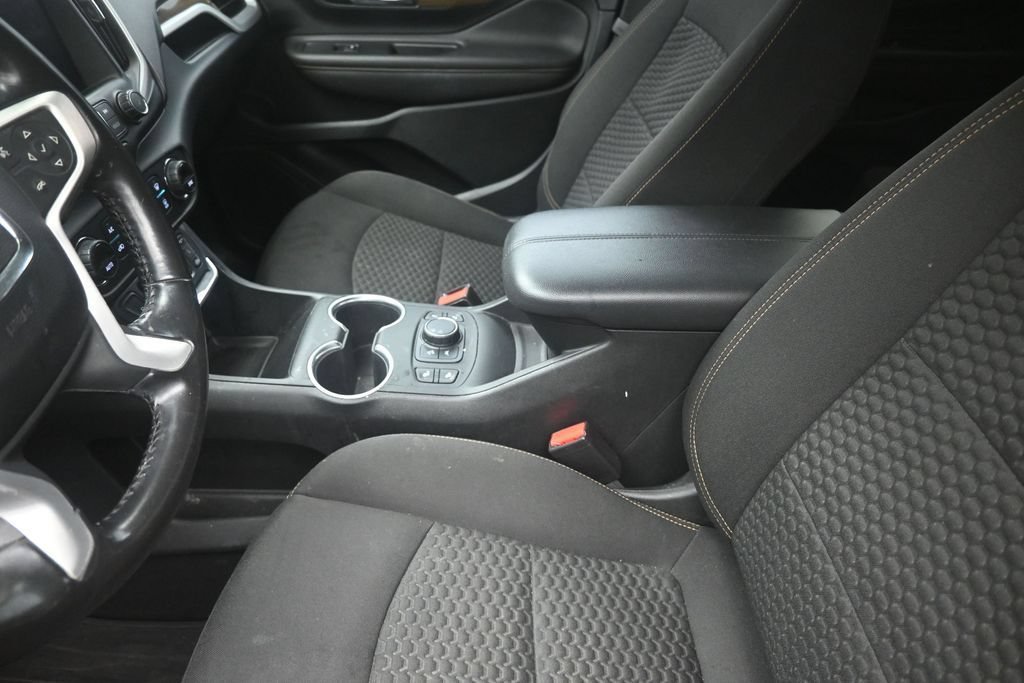 Used 2020 GMC Terrain SLE w/ Driver Convenience Package FWD image 21