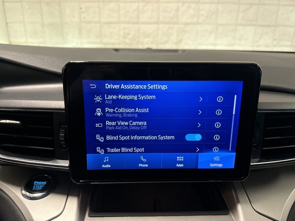 Certified 2022 Ford Explorer XLT w/ Equipment Group 202A image 19