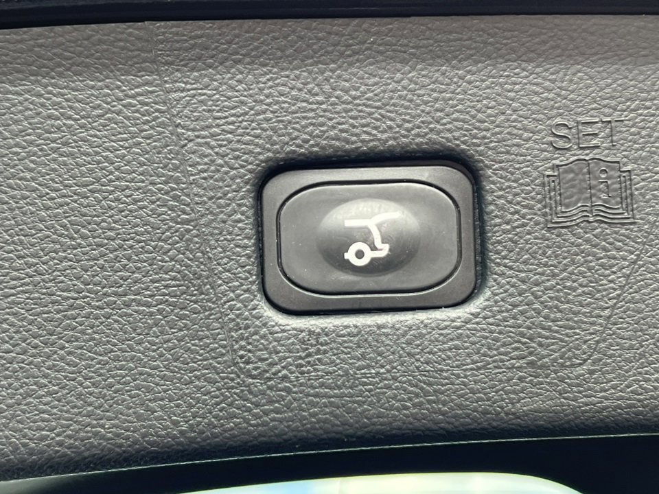 Certified 2022 Ford Edge SEL w/ Convenience Package image 38