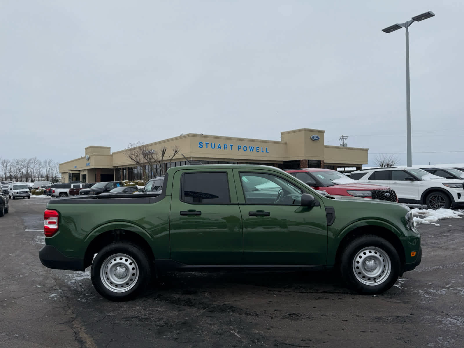 Certified 2025 Ford Maverick XL image 2