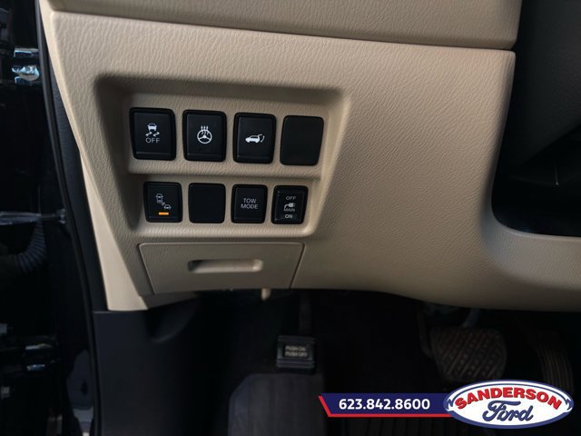 Used 2018 Nissan Pathfinder SL w/ SL Premium Package AWD/4WD image 12
