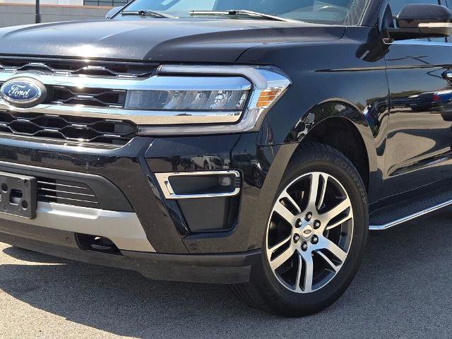 Certified 2023 Ford Expedition Limited image 3