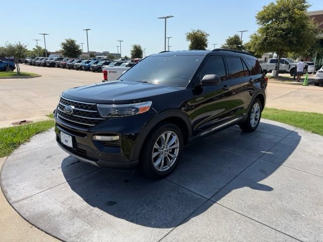Certified 2023 Ford Explorer XLT w/ Equipment Group 202A RWD image 3