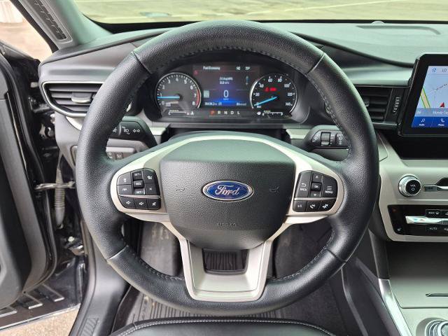 Certified 2023 Ford Explorer XLT w/ Equipment Group 202A AWD/4WD image 18