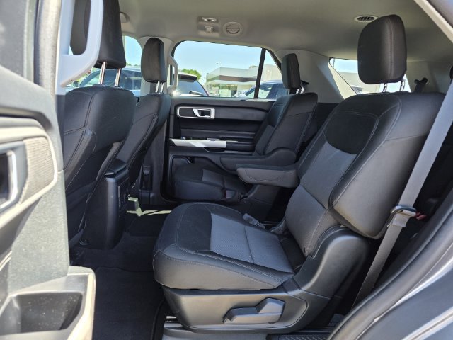 Certified 2023 Ford Explorer XLT RWD image 18