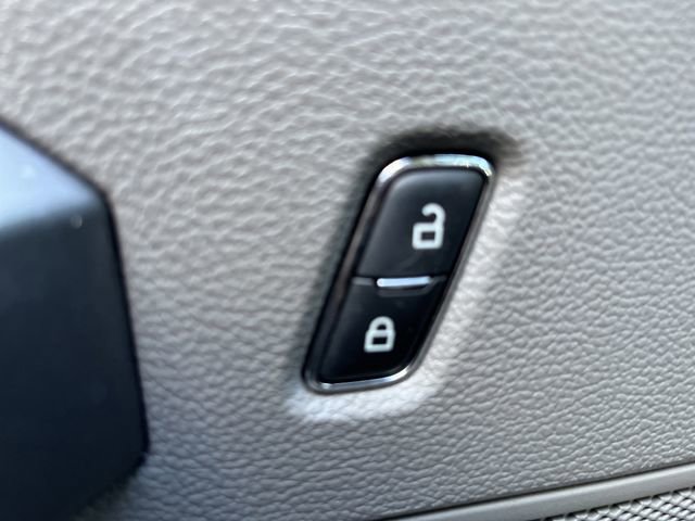 Certified 2020 Ford F150 XLT w/ Equipment Group 302A Luxury image 24