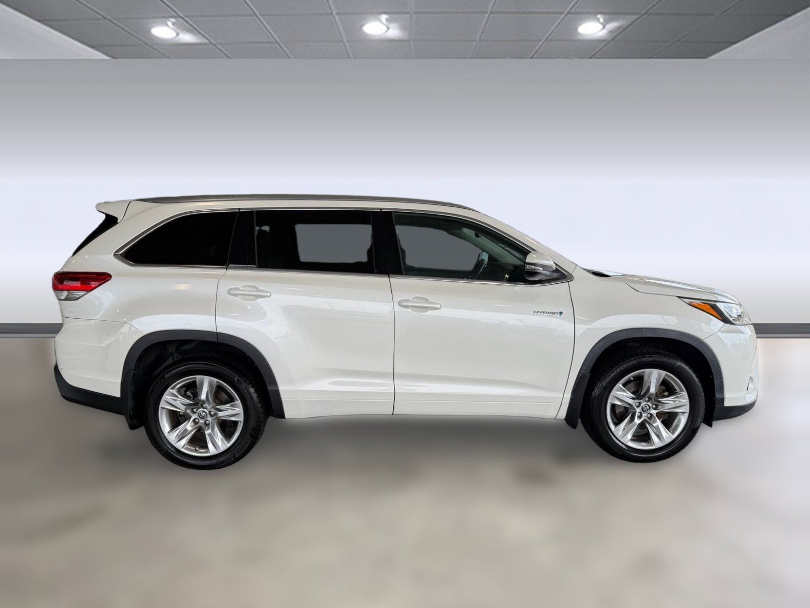 Used 2018 Toyota Highlander Limited AWD/4WD image 8