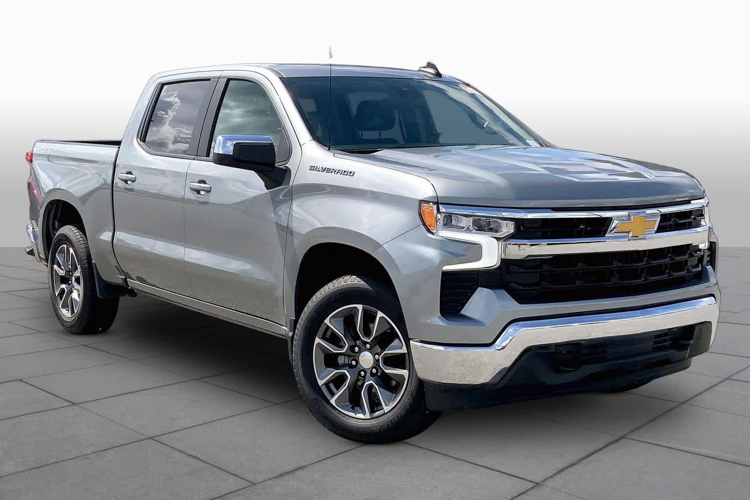 Used 2023 Chevrolet Silverado 1500 LT AWD/4WD image 3