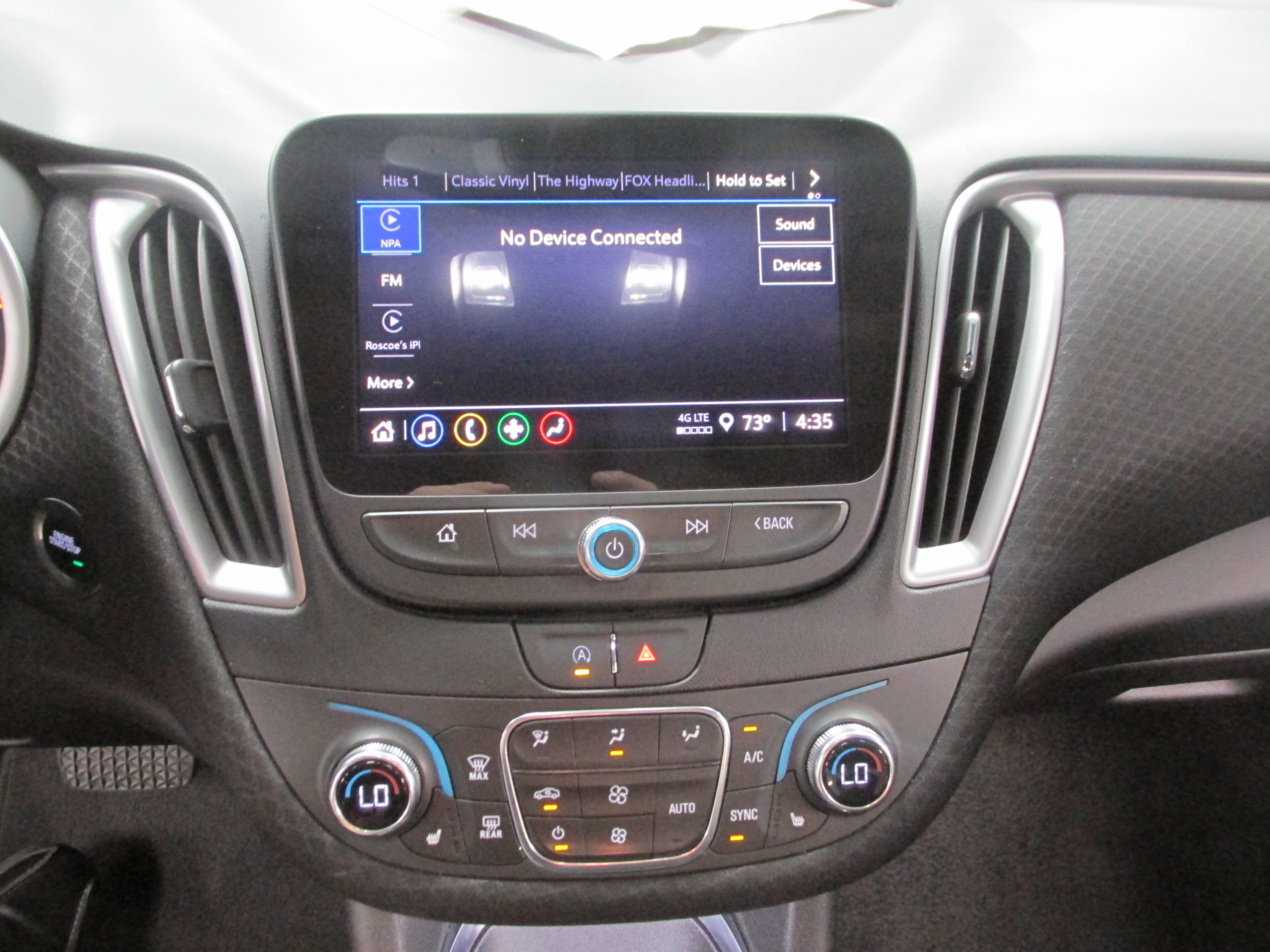 Used 2025 Chevrolet Malibu LT FWD image 30