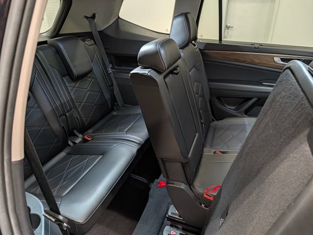 Used 2024 Volkswagen Atlas SE AWD/4WD image 33