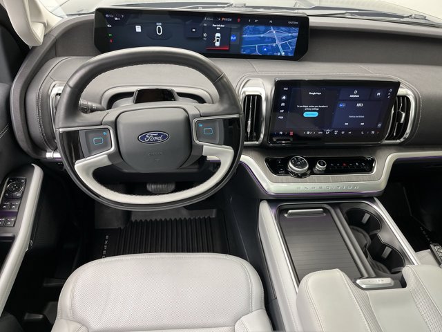 Certified 2025 Ford Expedition Platinum w/ Platinum Ultimate Package AWD/4WD image 18