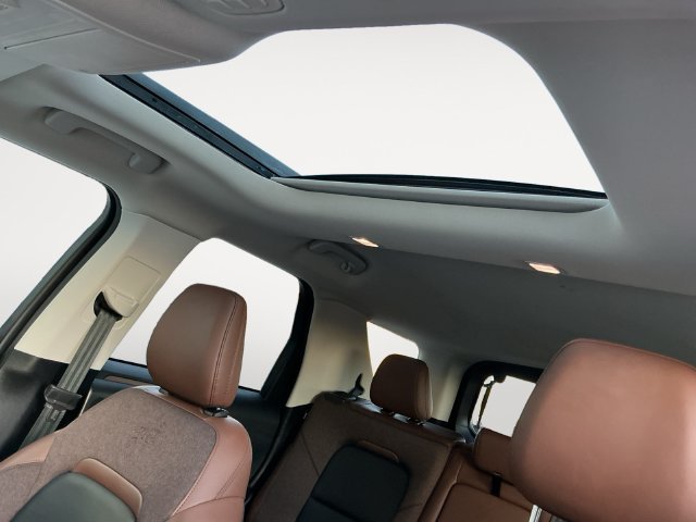 Certified 2025 Ford Bronco Sport Outer Banks w/ Outer Banks Tech Package+ AWD/4WD image 12