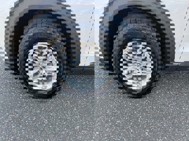 Certified 2025 Ford Explorer Active image 29