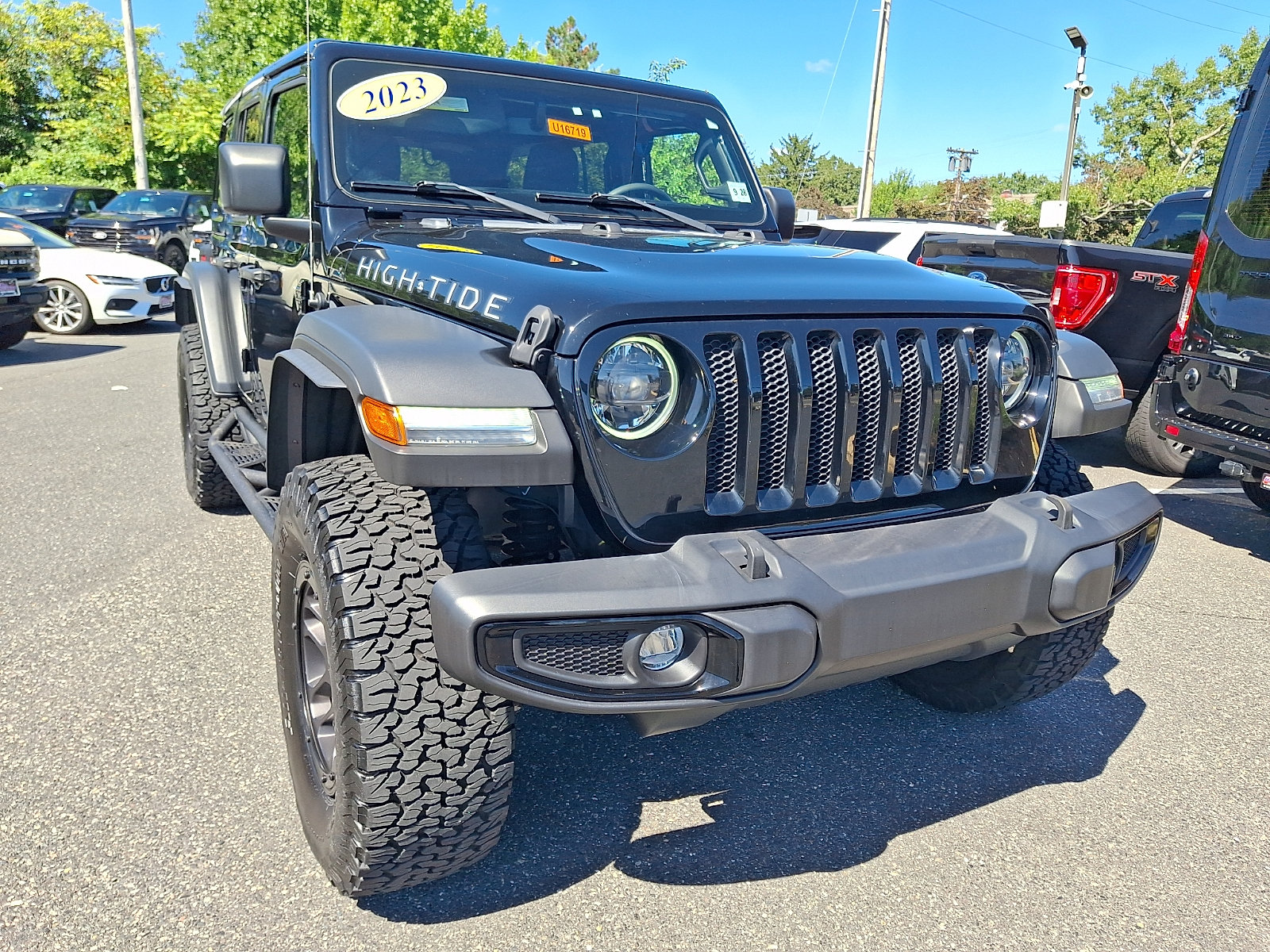 Used 2023 Jeep Wrangler Unlimited Sport AWD/4WD image 2