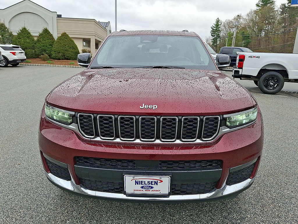 Used 2022 Jeep Grand Cherokee L Limited AWD/4WD image 29